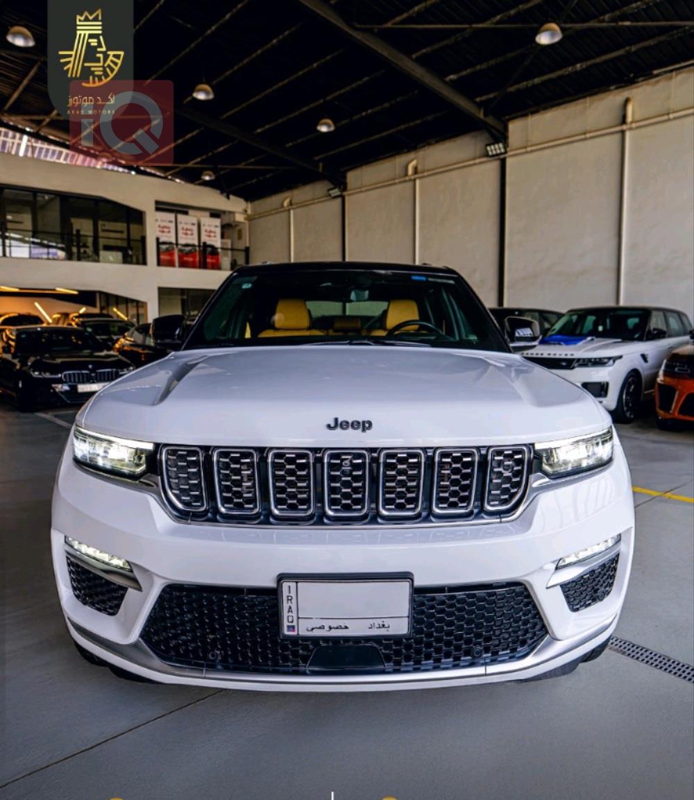 جیپ گراند شیرۆکی